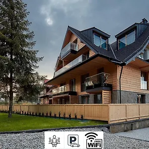 Tatra Square Апартаменты